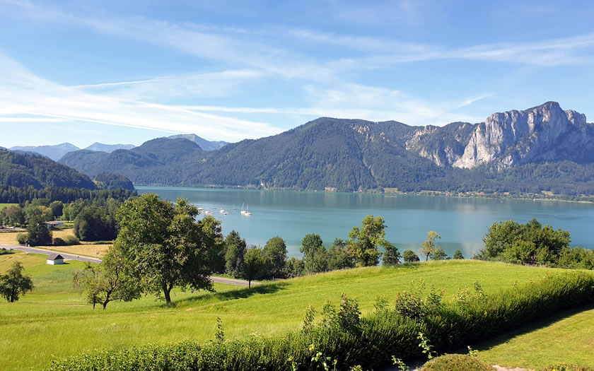A view of the lake and mountains at the Mondsee